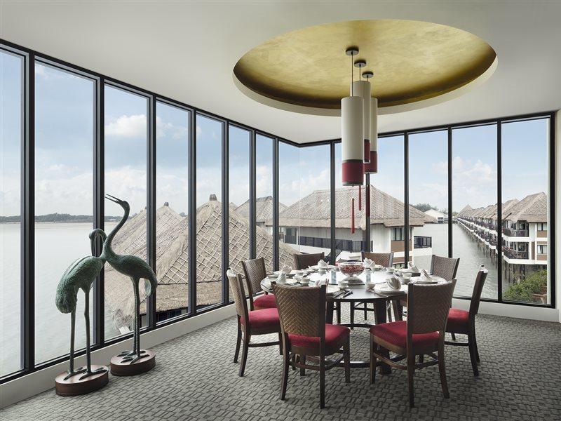 Avani Sepang Goldcoast Resort Kampong Bagan Lalang Dış mekan fotoğraf The dining room at the 101st floor