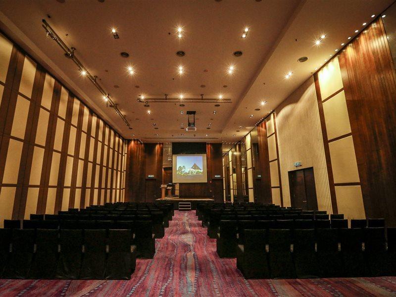 Avani Sepang Goldcoast Resort Kampong Bagan Lalang Dış mekan fotoğraf The main auditorium
