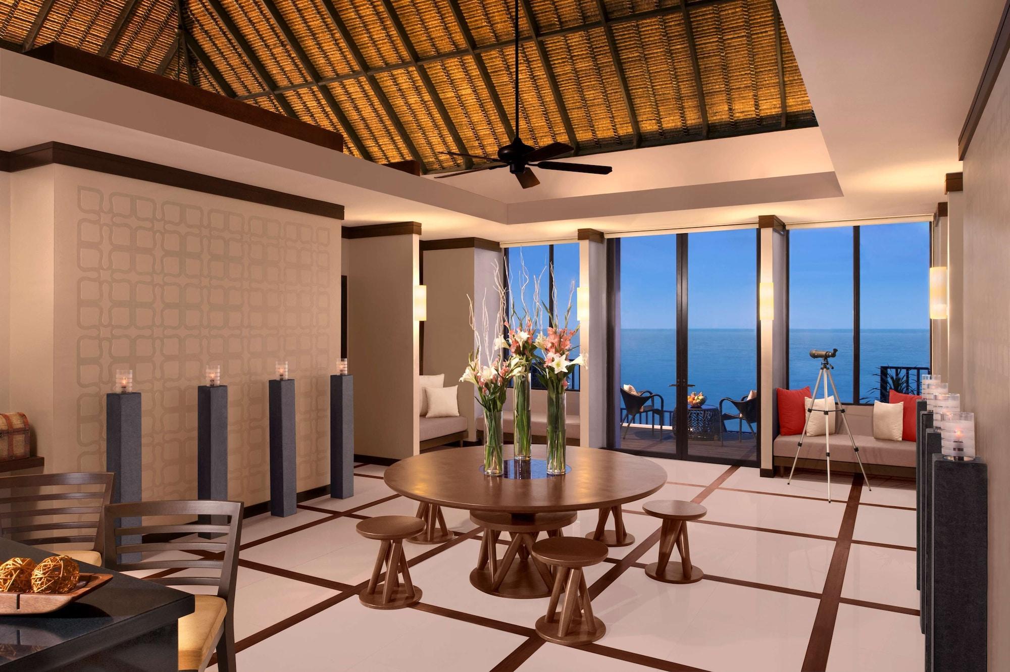 Avani Sepang Goldcoast Resort Kampong Bagan Lalang Dış mekan fotoğraf The interior of a villa at the resort