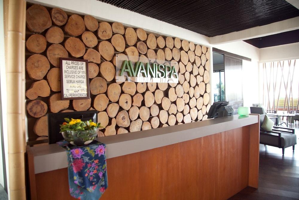 Avani Sepang Goldcoast Resort Kampong Bagan Lalang Dış mekan fotoğraf Avani Spa at the Avani Atria Resort