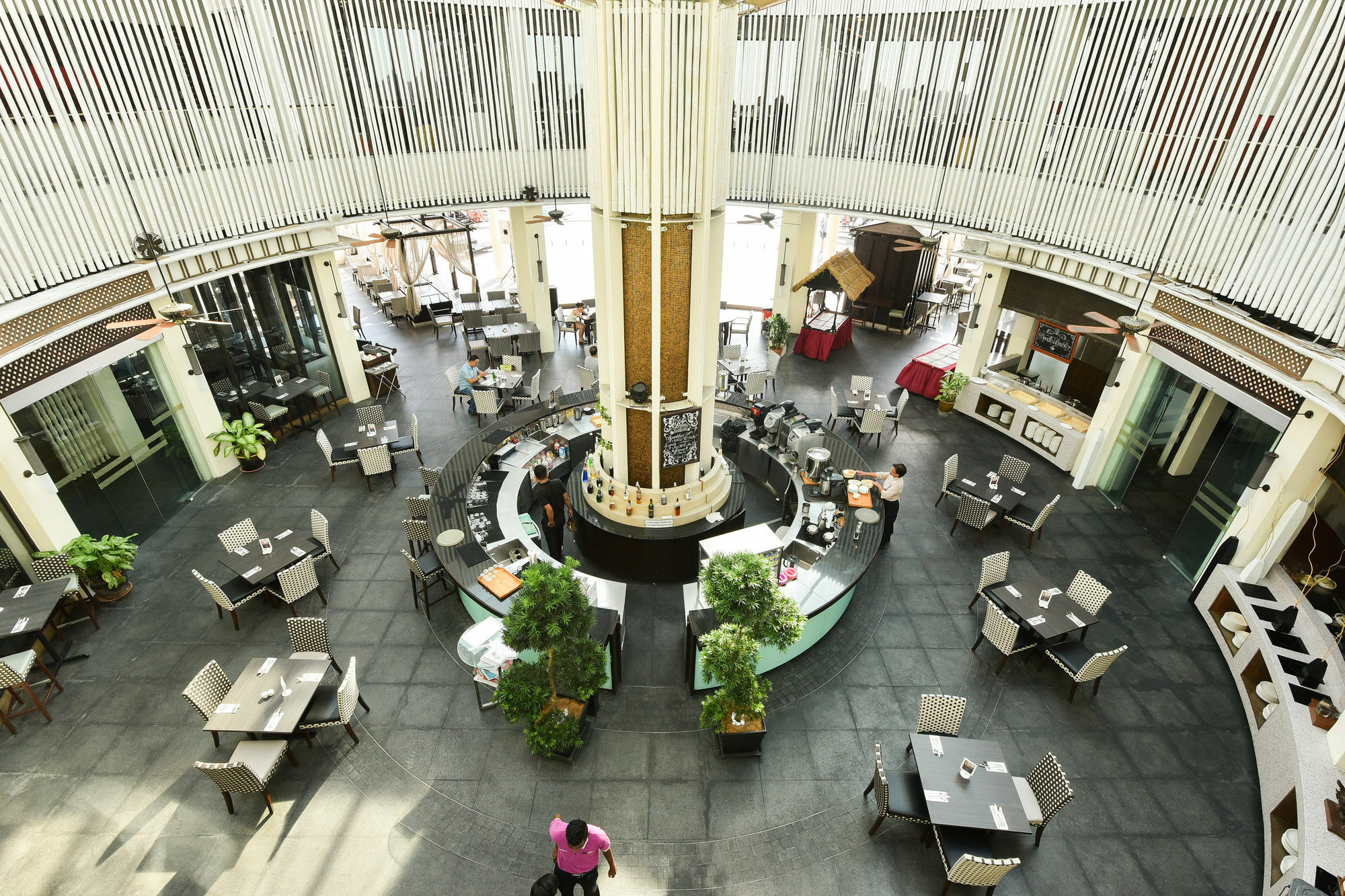 Avani Sepang Goldcoast Resort Kampong Bagan Lalang Dış mekan fotoğraf The Atrium